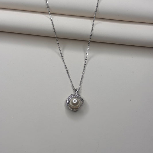 Classic Pearl Drop Necklace
